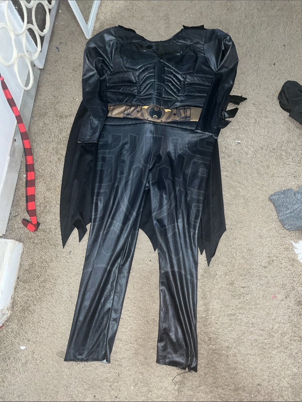 Batman Black Costume with Gold Belt Detail - Kids Superhero Outfit hole